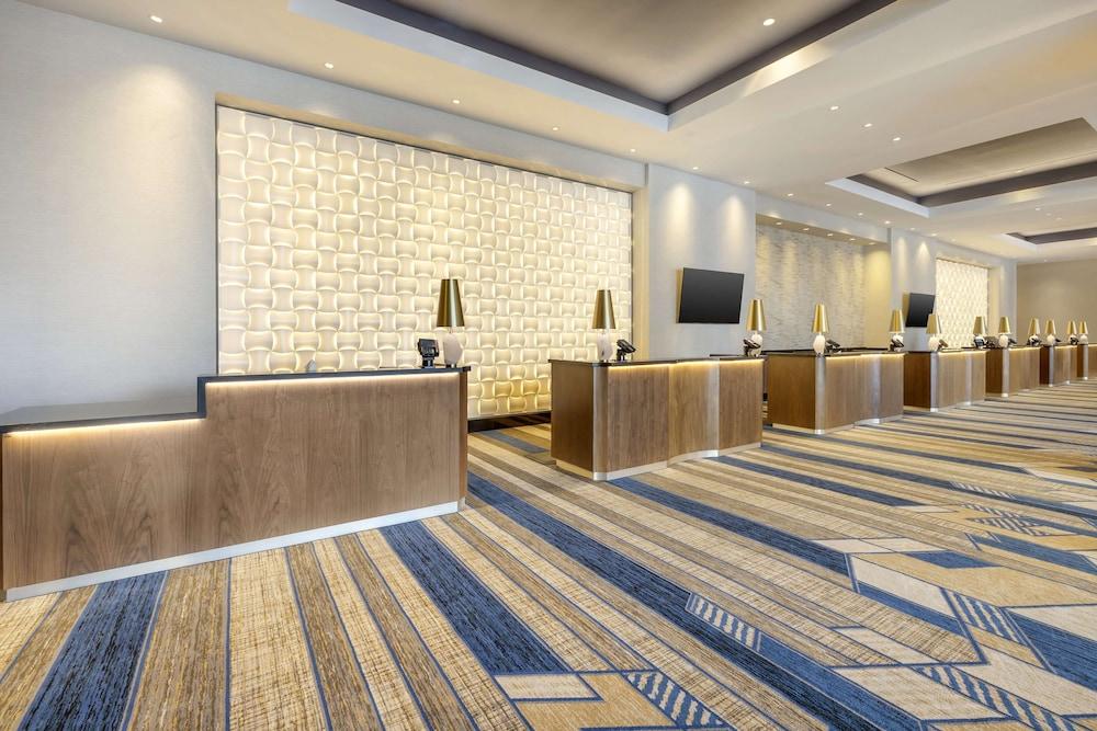 Hilton Grand Vacations Club Elara Center Strip Las Vegas photo 3