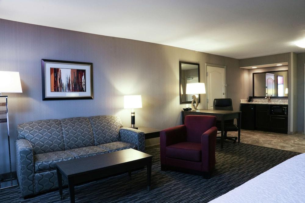 Hampton Inn & Suites Temecula photo 49