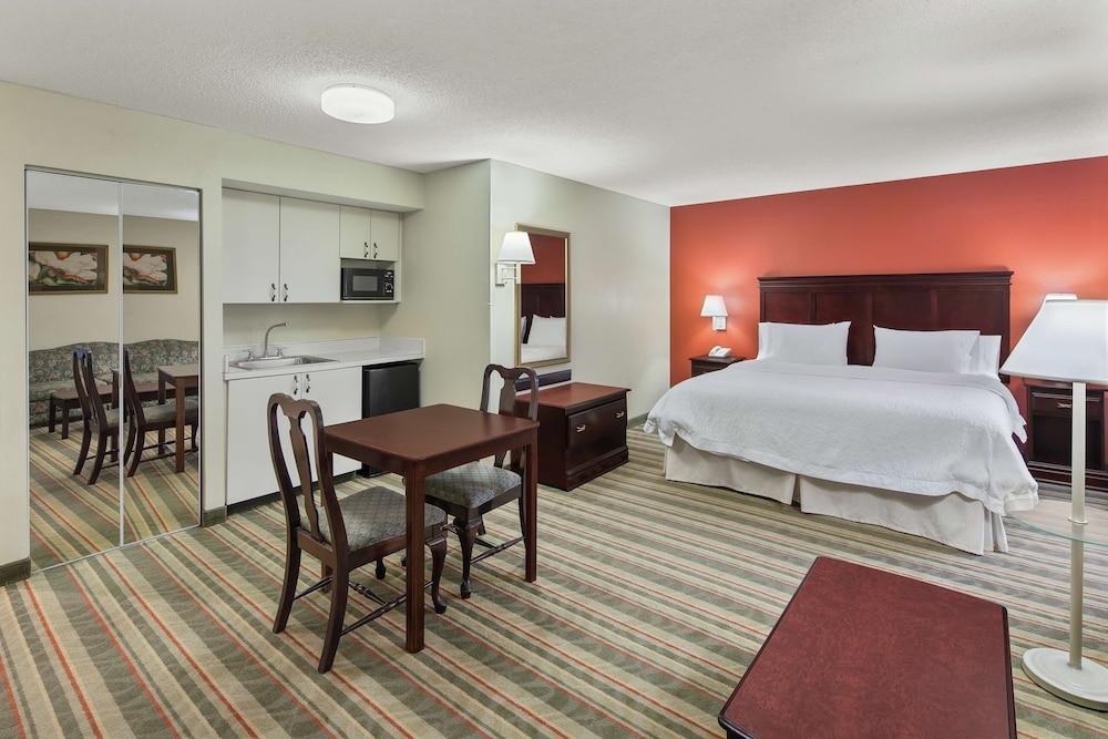 Hampton Inn Richmond-Southwest-Hull Street photo 26