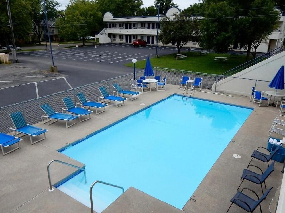 Dells Park Motel photo 19