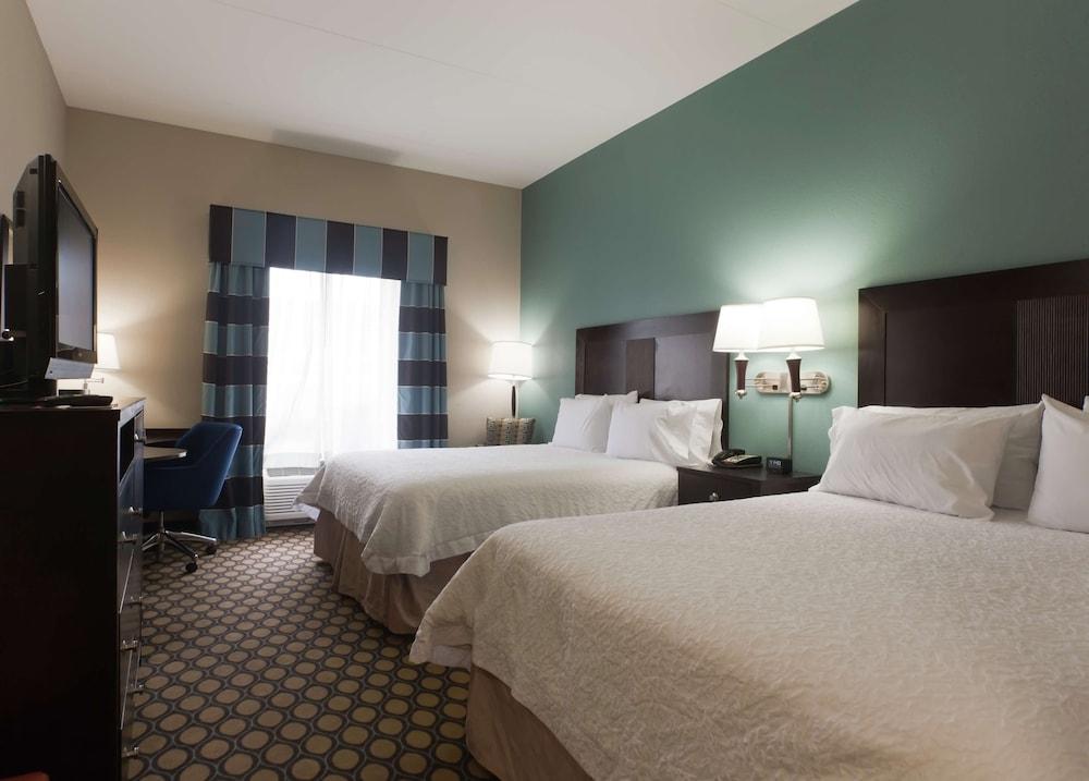 Hampton Inn North Brunswick / New Brunswick photo 27