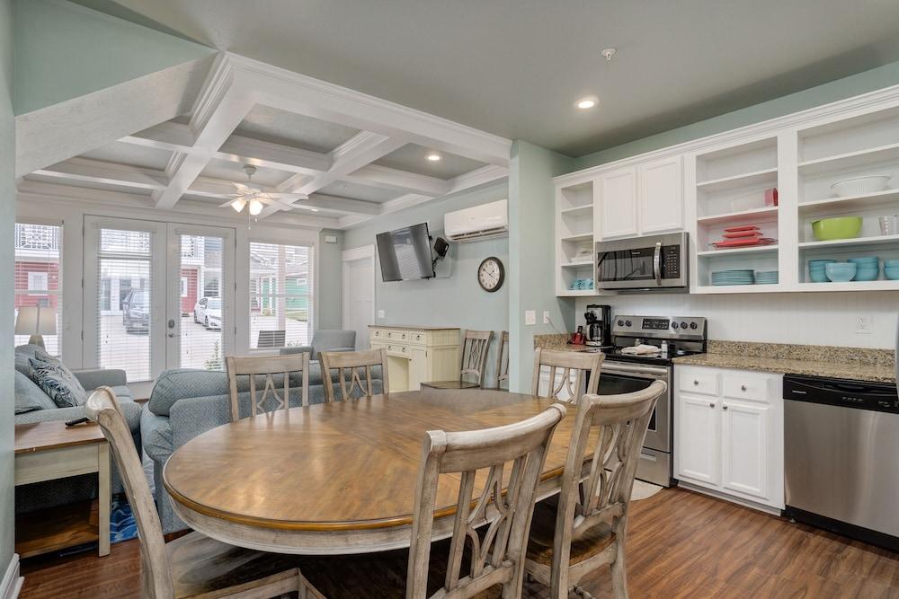 Bransons Nantucket photo 33