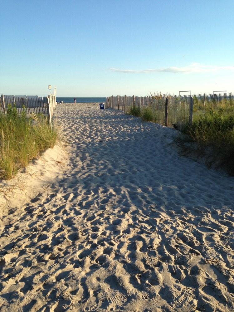 Alante Oceanfront Motel photo 8