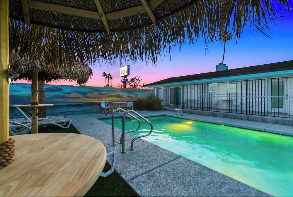 The Aloha photo 10