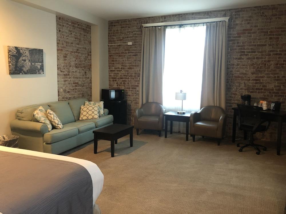 Talbott Inn photo 12