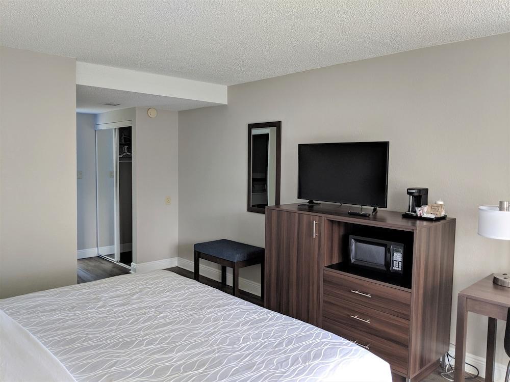 Lakefront Terrace Resort photo 27