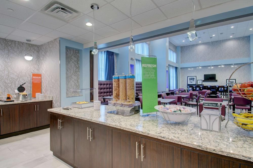 Hampton Inn & Suites Boston/Stoughton photo 34