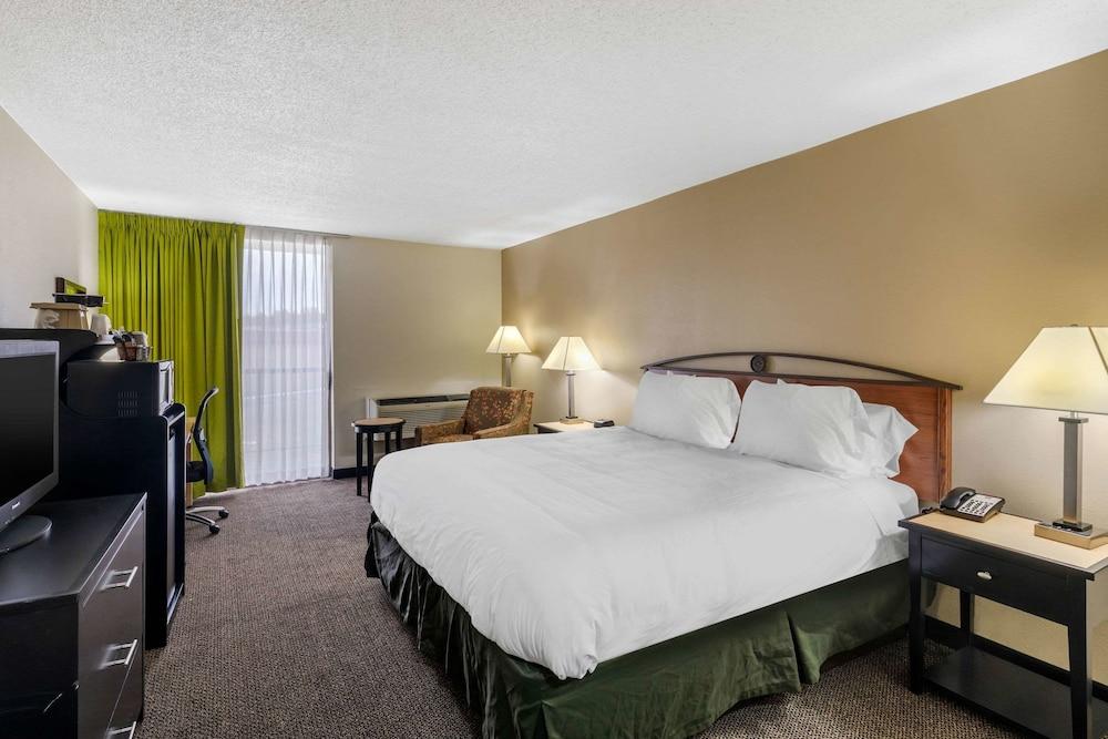 Quality Inn Tyler - Lindale photo 11