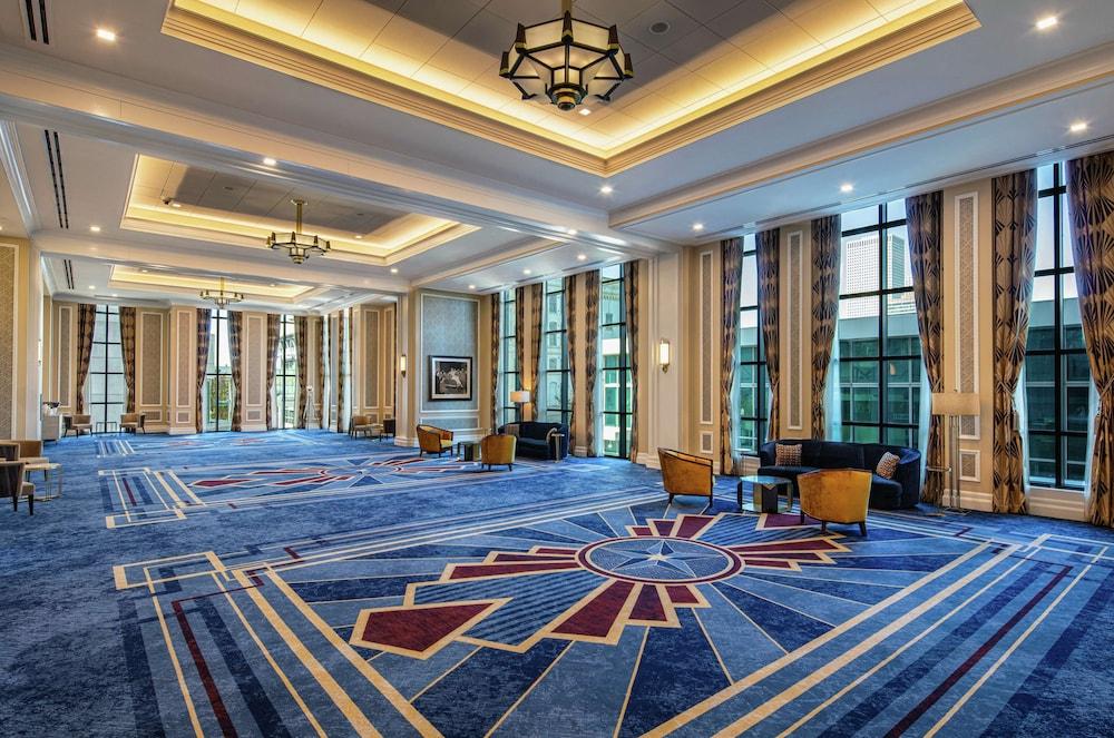 Higgins Hotel, Official Hotel of The National WWII Museum, Curio Collection by Hilton photo 10