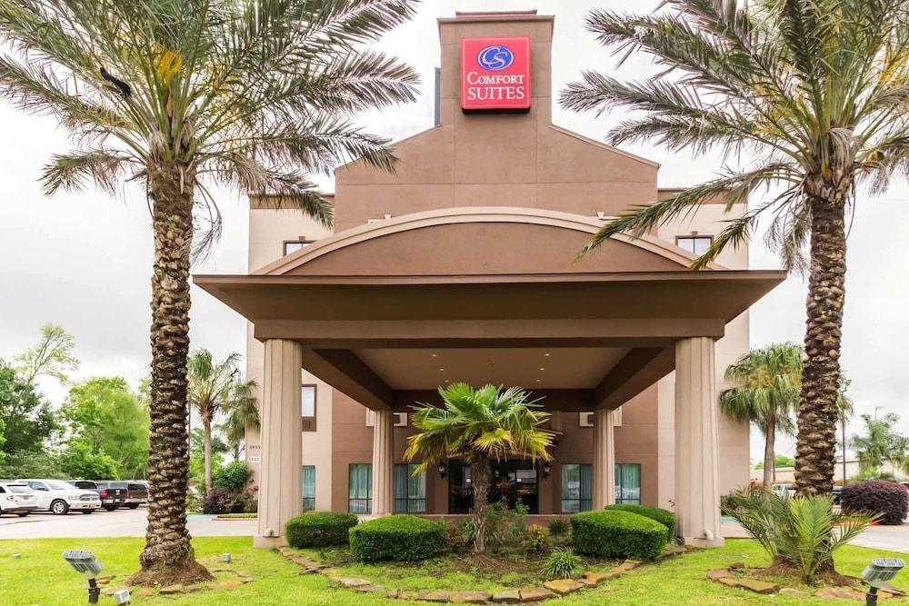 Comfort Suites Beaumont I-10 photo 1
