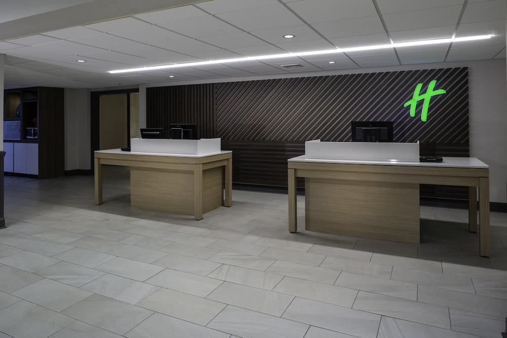 Holiday Inn & Suites Marlborough by IHG photo 5