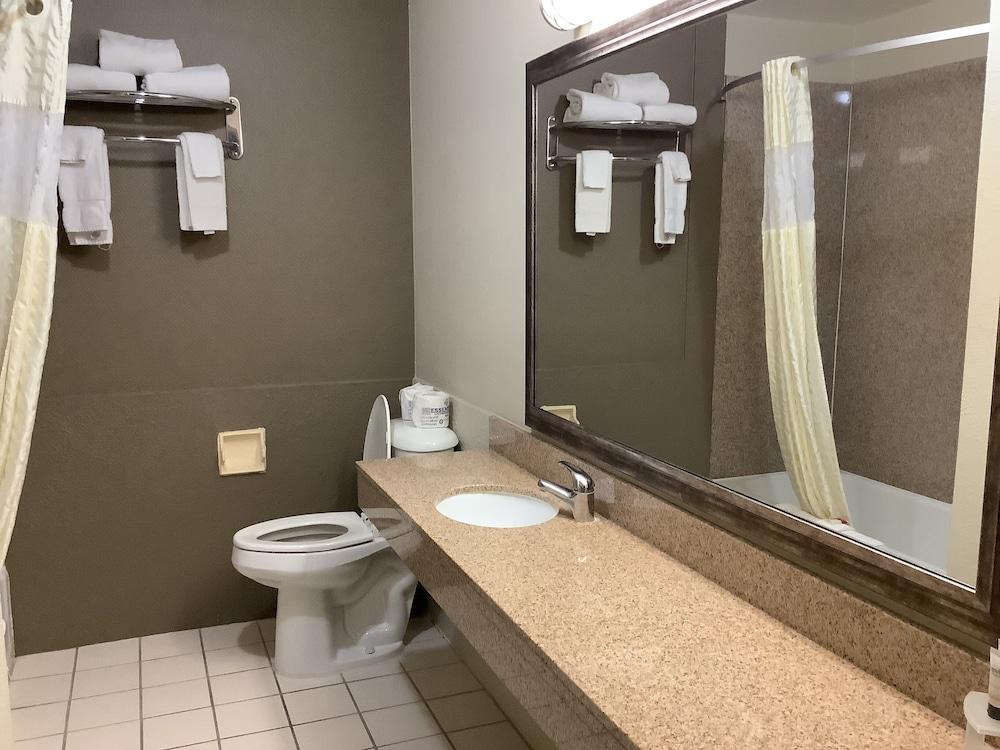 Silver Spur Vintage Inn & Suites photo 44