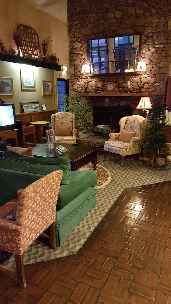 Americourt Hotel photo 36