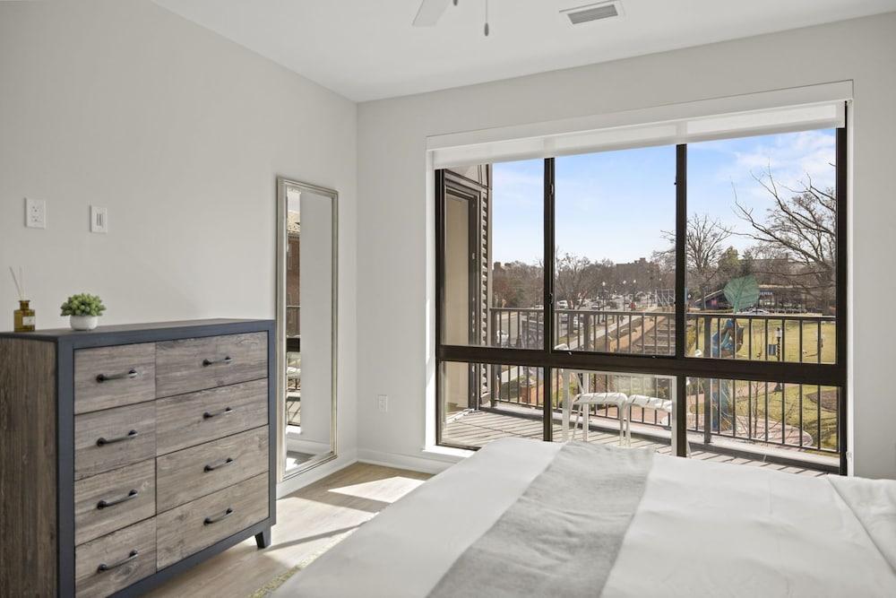 Placemakr Cathedral Heights photo 8