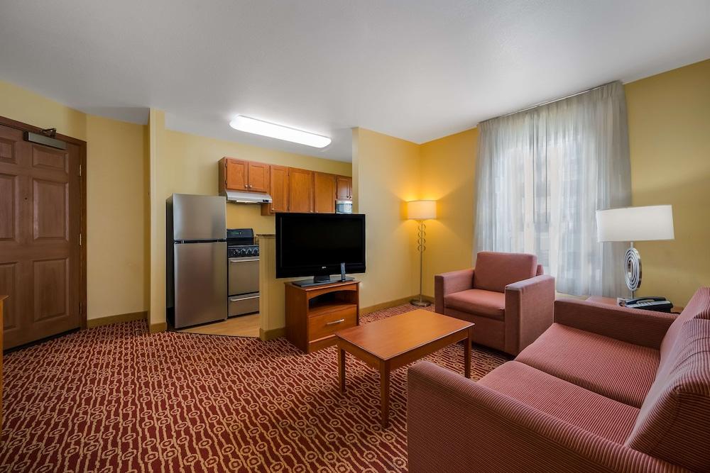 Sonesta Simply Suites Detroit Novi photo 14