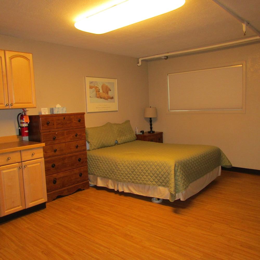 Creekwood Inn photo 4