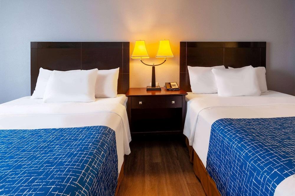 Travelodge By Wyndham Charles Town/Harpers Ferry photo 7