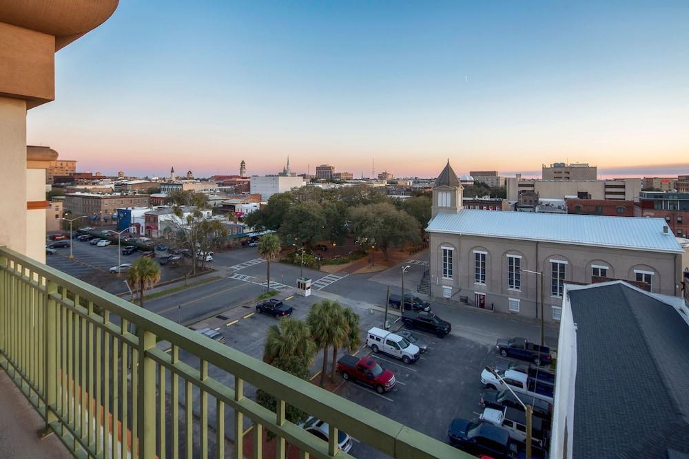 DoubleTree by Hilton Hotel Savannah Historic District photo 19