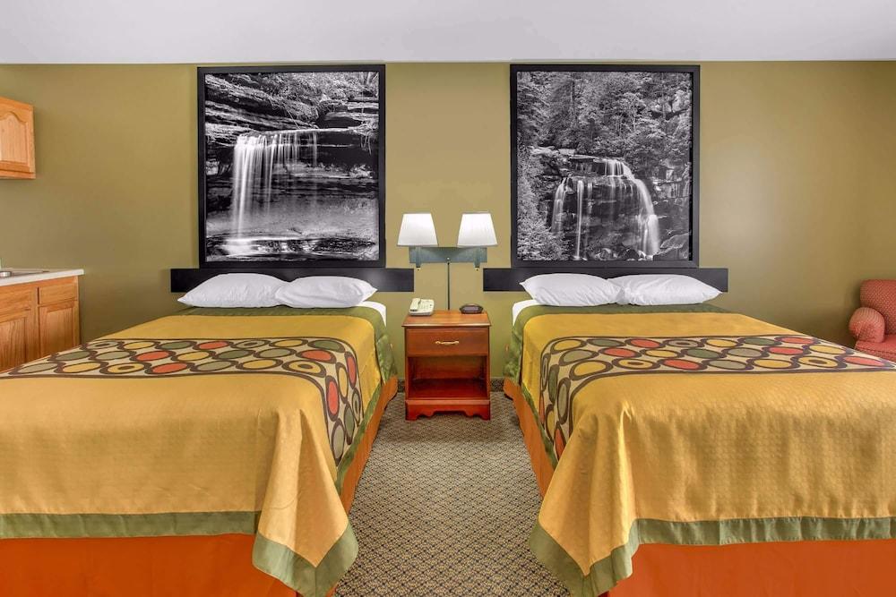 Super 8 by Wyndham Galva photo 6