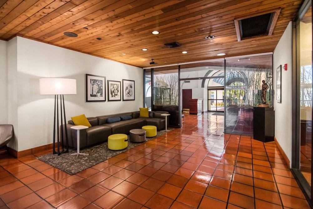 Miami Lakes Hotel photo 25