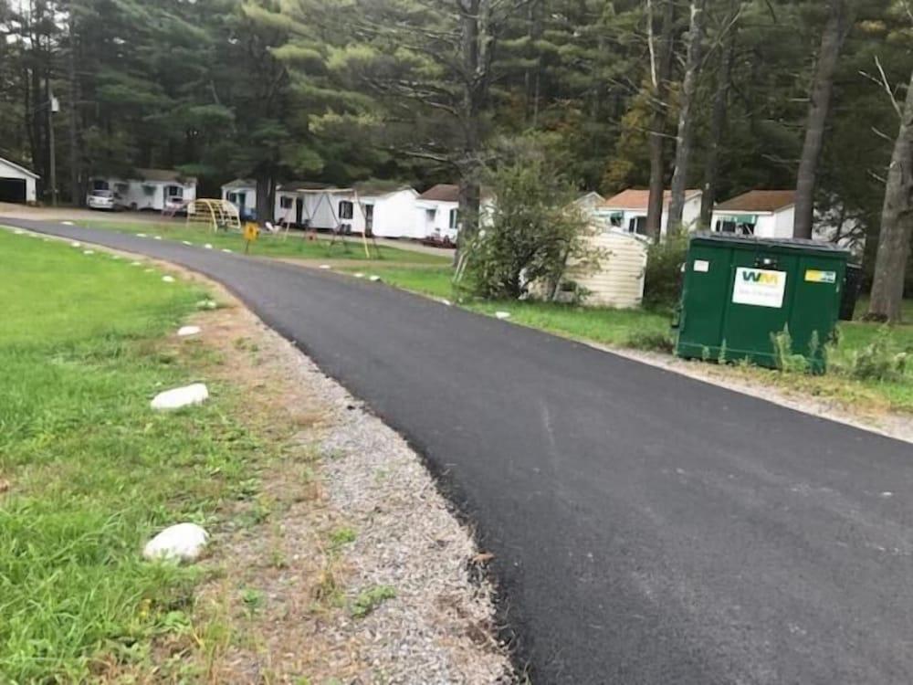 Catskill Motor Court Motel photo 53