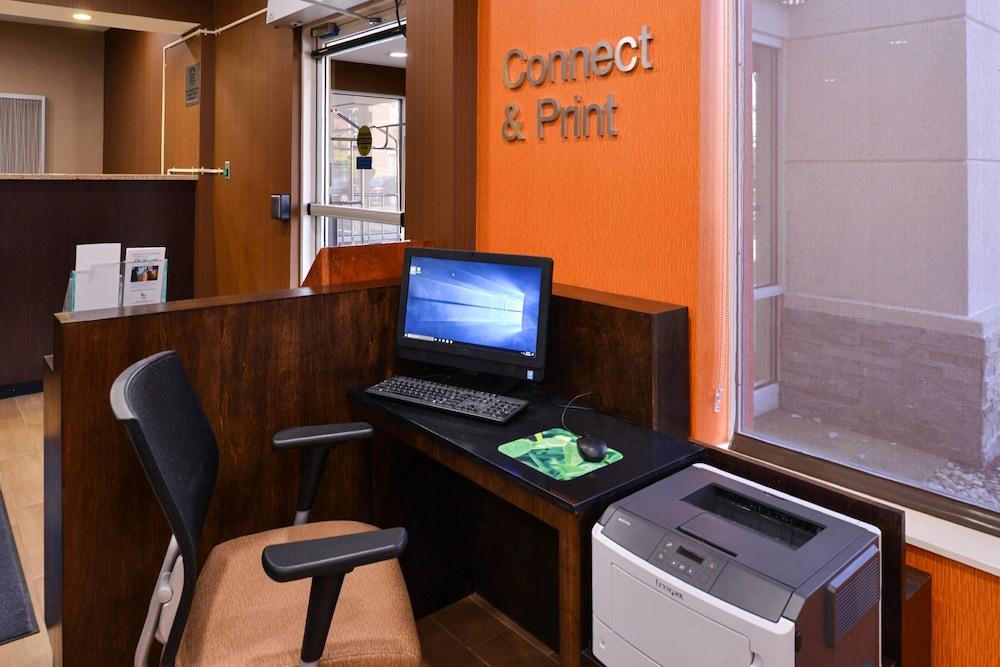 Fairfield Inn By Marriott Louisville North photo 12