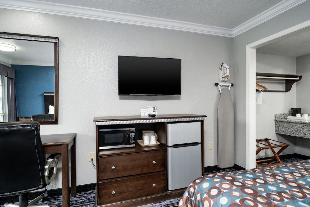 Gator Town Inn photo 13