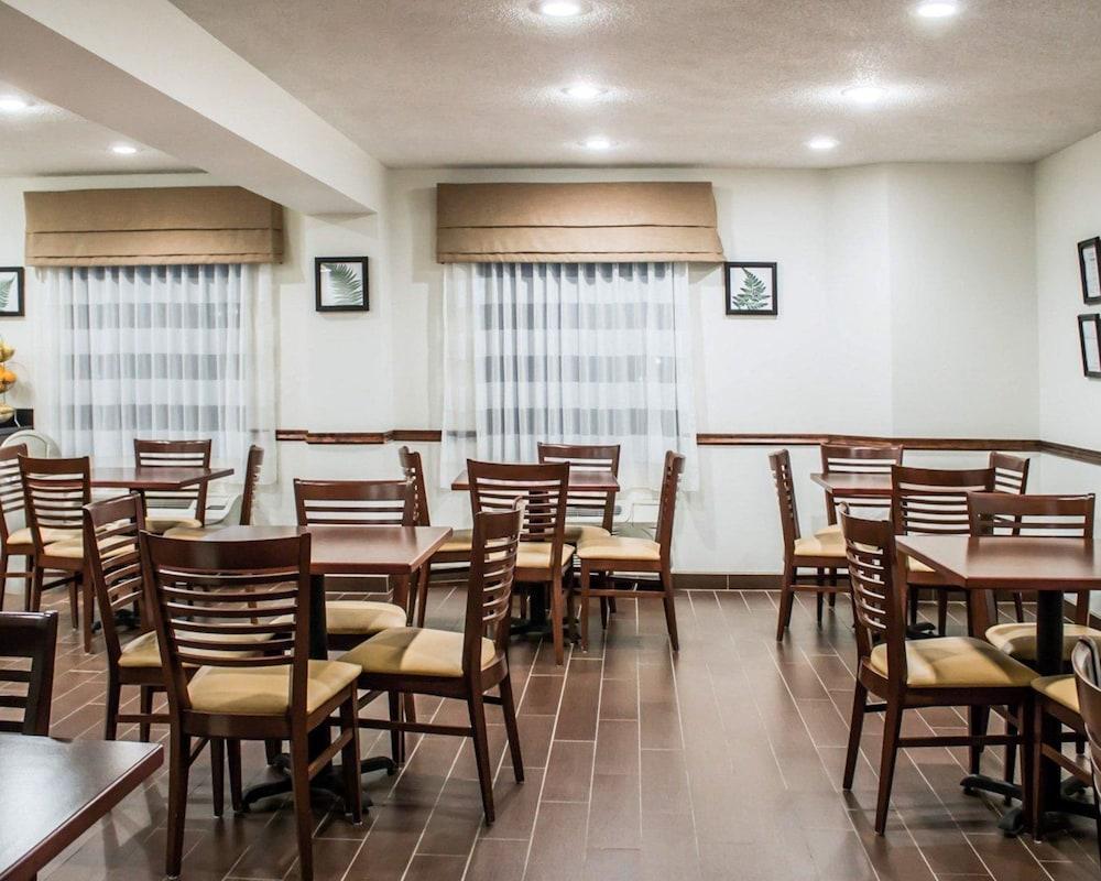 Sleep Inn Summersville - New River Gorge Area photo 26