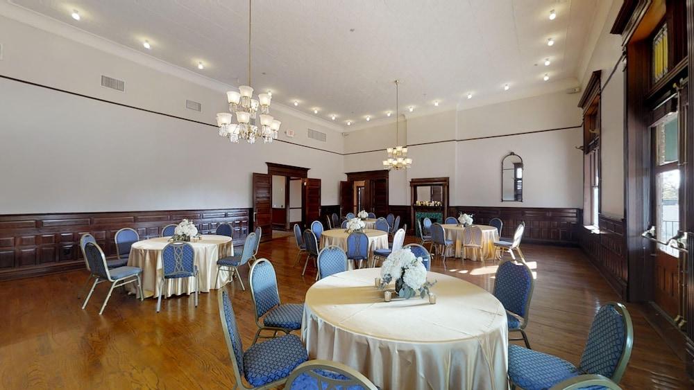 The Fitzpatrick Hotel photo 17