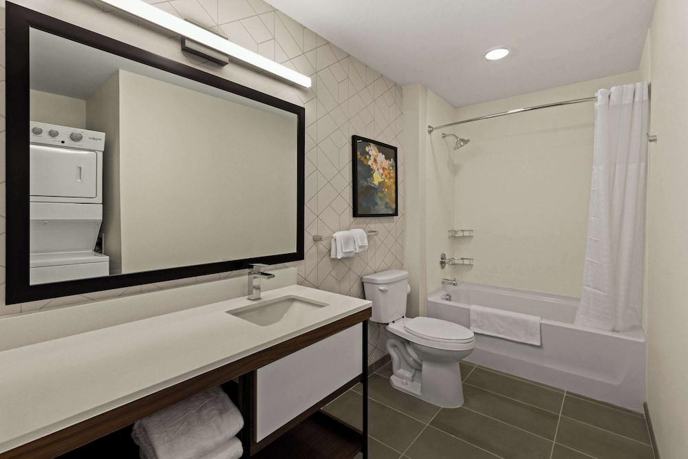Everhome Suites El Paso Airport Near Fort Bliss photo 24