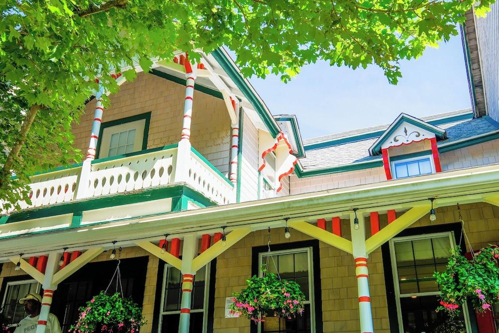 Pequot Hotel photo 18