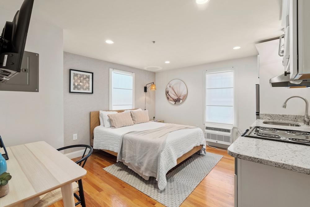 Hygge House Suites photo 41