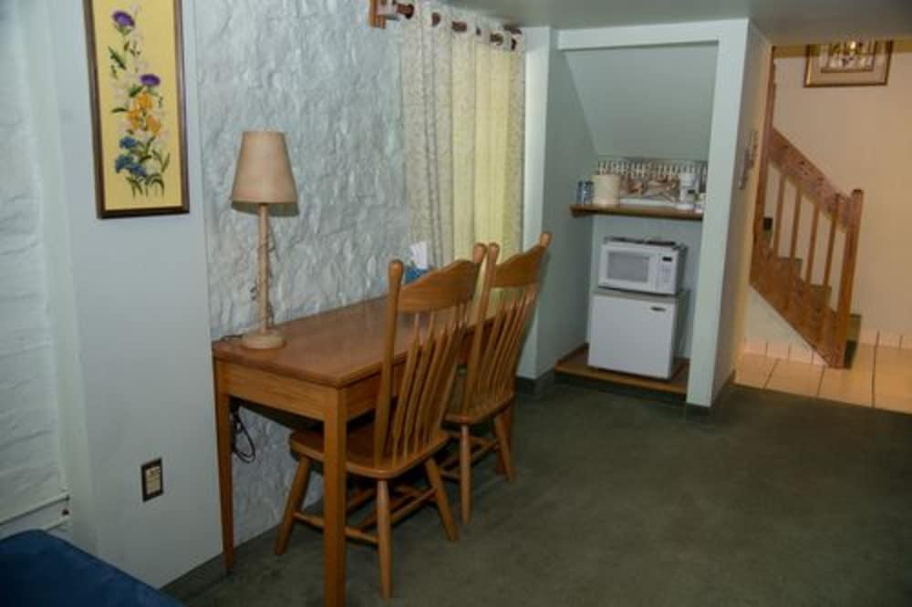 Stone Mill Hotel & Suites photo 92