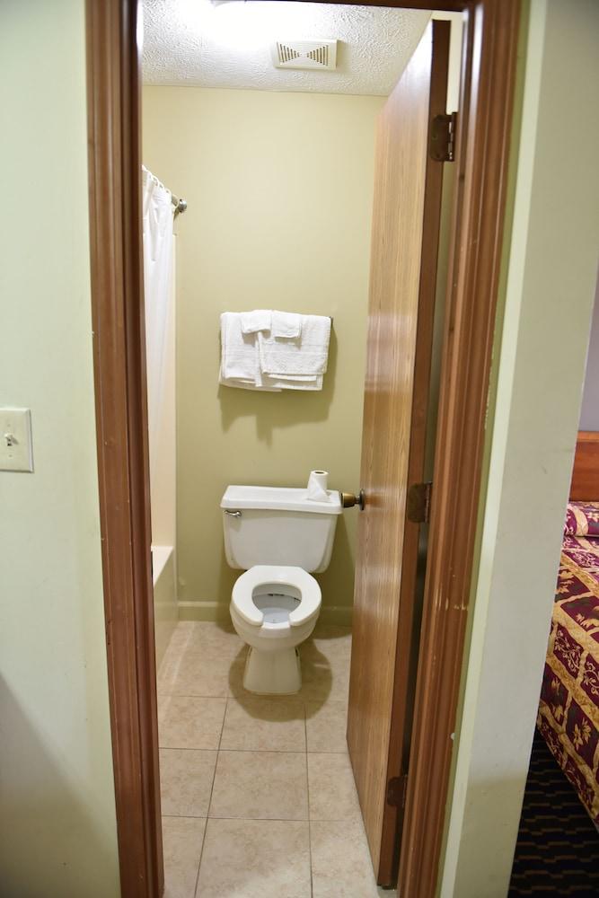 Key West Inn Hobart photo 12
