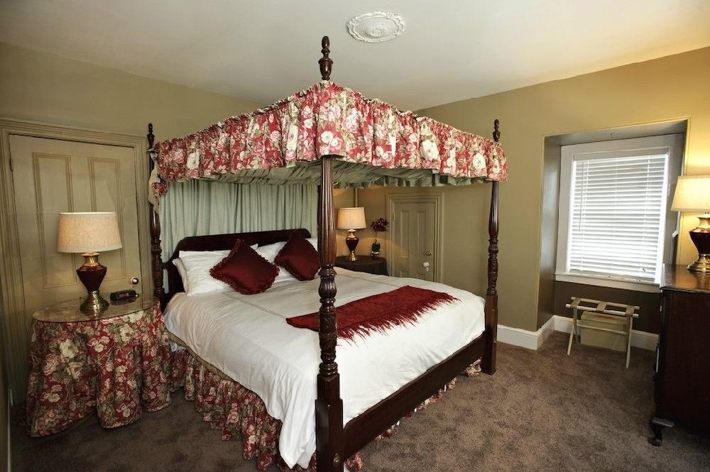 The Mansion Inn photo 7
