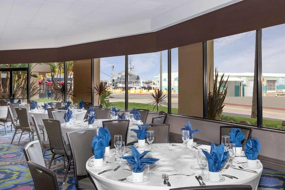 Wyndham San Diego Bayside photo 52