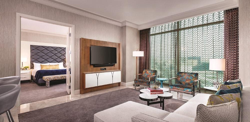 Mandalay Bay Resort And Casino photo 9
