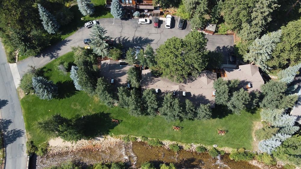 Aspen Winds on Fall River photo 30