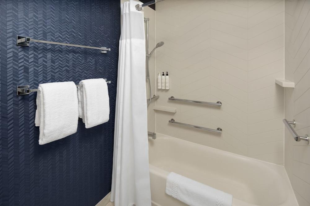 Fairfield Inn & Suites by Marriott Beaverton photo 17