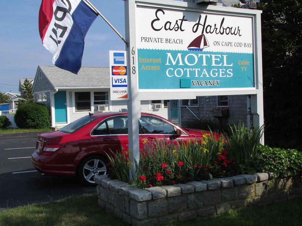 East Harbour Motel and Cottages photo 35