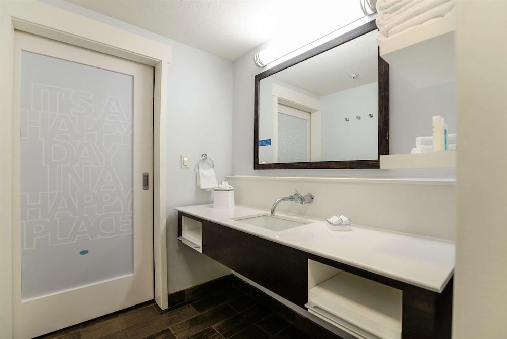Hampton Inn Brighton photo 43