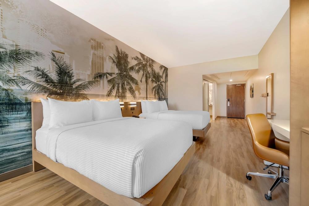 Cambria Hotel Tampa-Brandon photo 12