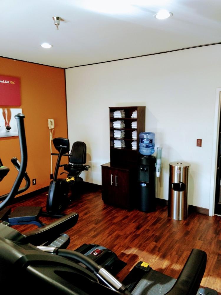 Comfort Suites Johnson City near University photo 34