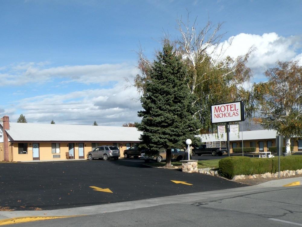 Motel Nicholas — hotel in Omak
