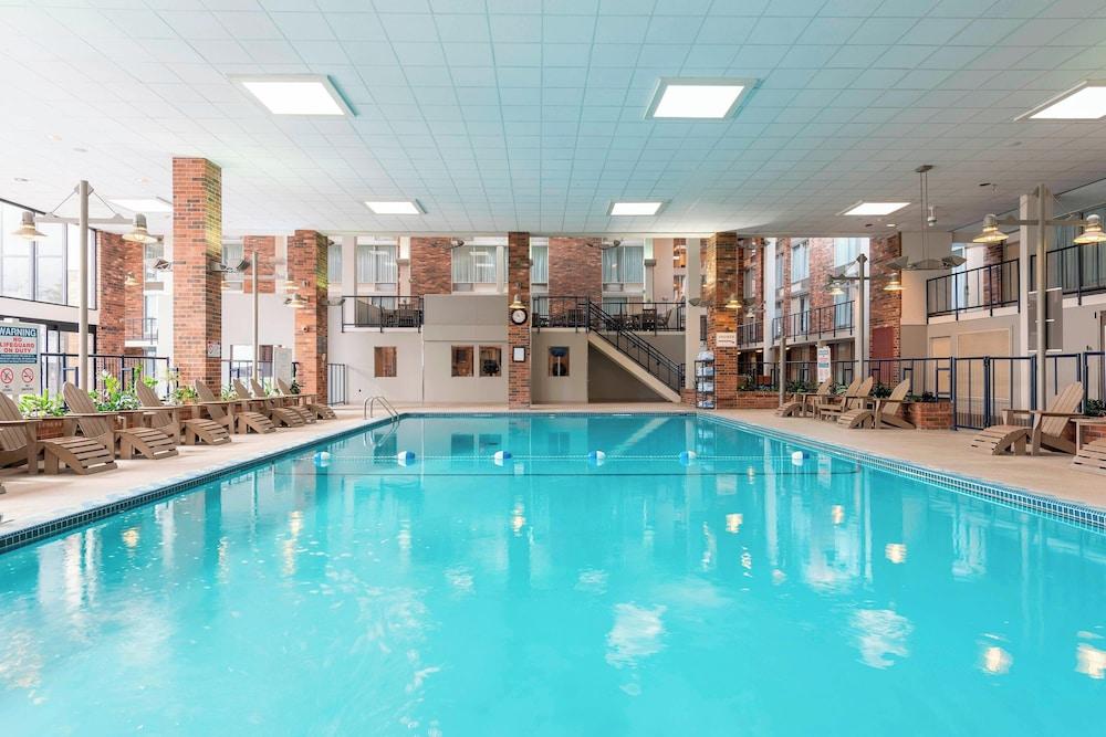 Delta Hotels by Marriott Kalamazoo Conference Center photo 18