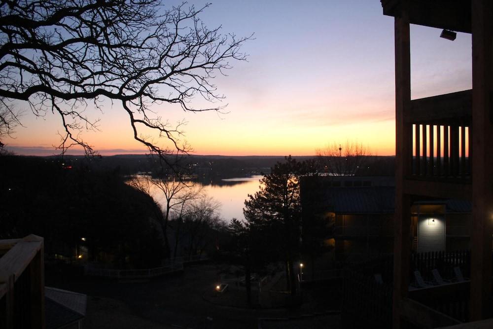 Hawk's Nest Lodge photo 6