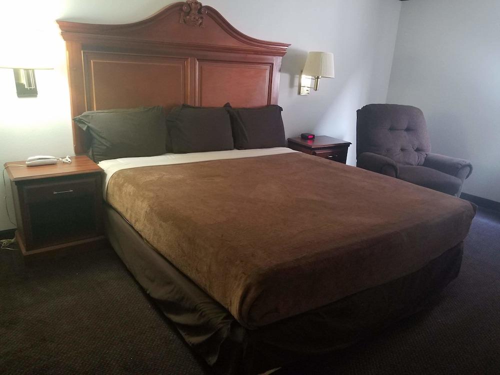 Dodge House Hotel & Convention Center photo 20