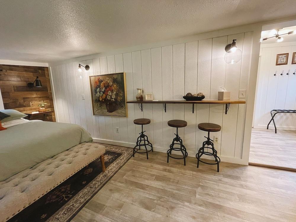 Emerald Valley Inn photo 27