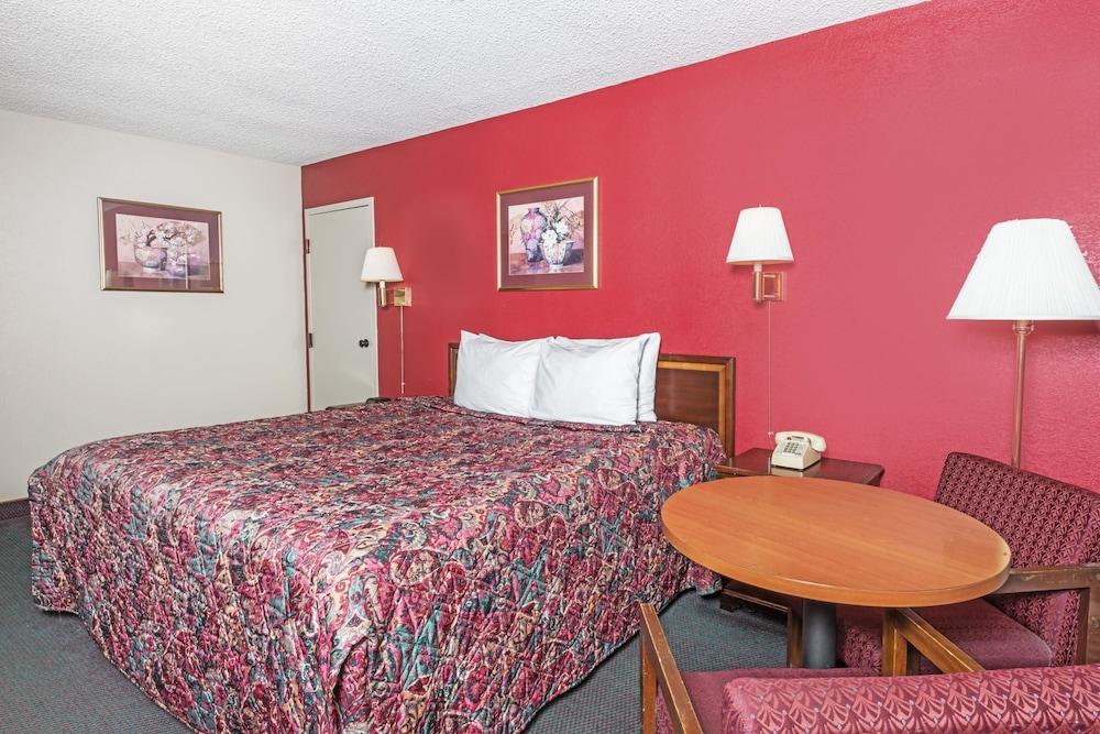 Days Inn by Wyndham New Market/I-81 photo 6