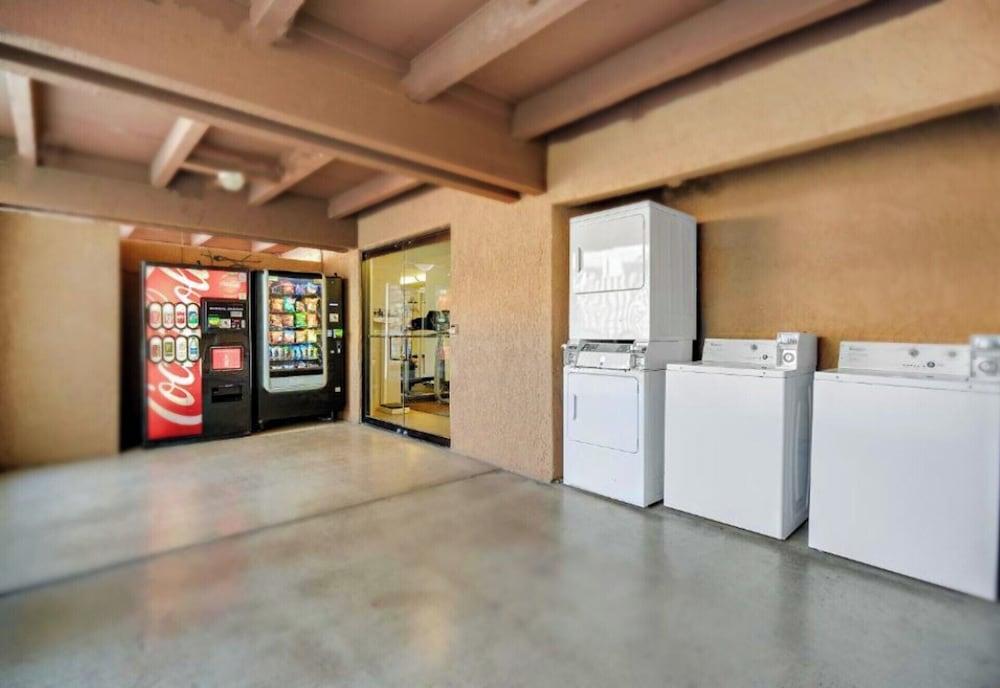 Bposhtels Scottsdale photo 10